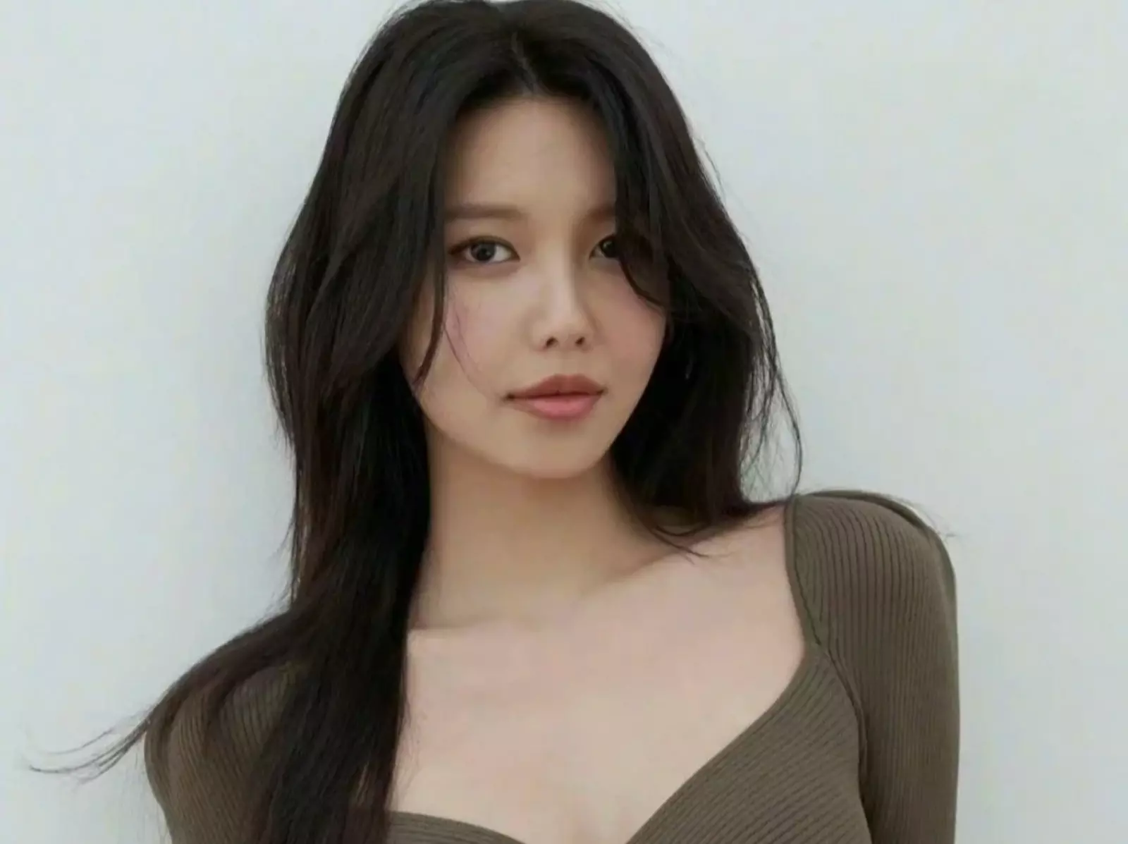 《拜託戒酒吧》秀英身高 172 公分 IG 私服穿搭一次看！鄭敬淏 13 年熱戀不是沒理由！
