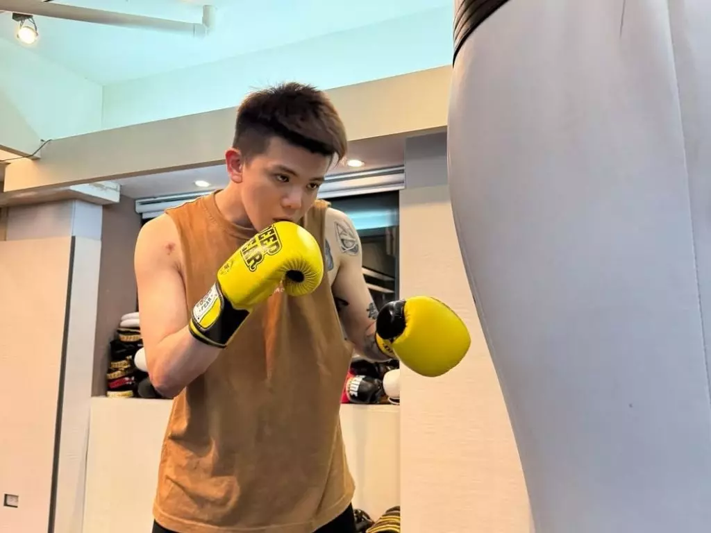 孫生、蹦闆《拳願之星 2》爆衝突！怒退通告費拒錄嗆：「不夠格跟我叫板！」