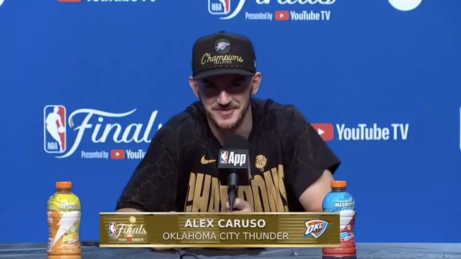 NBA／雷霆奪冠慶祝全員「不會開香檳」！大學長 Alex Caruso 只好親自示範教學！