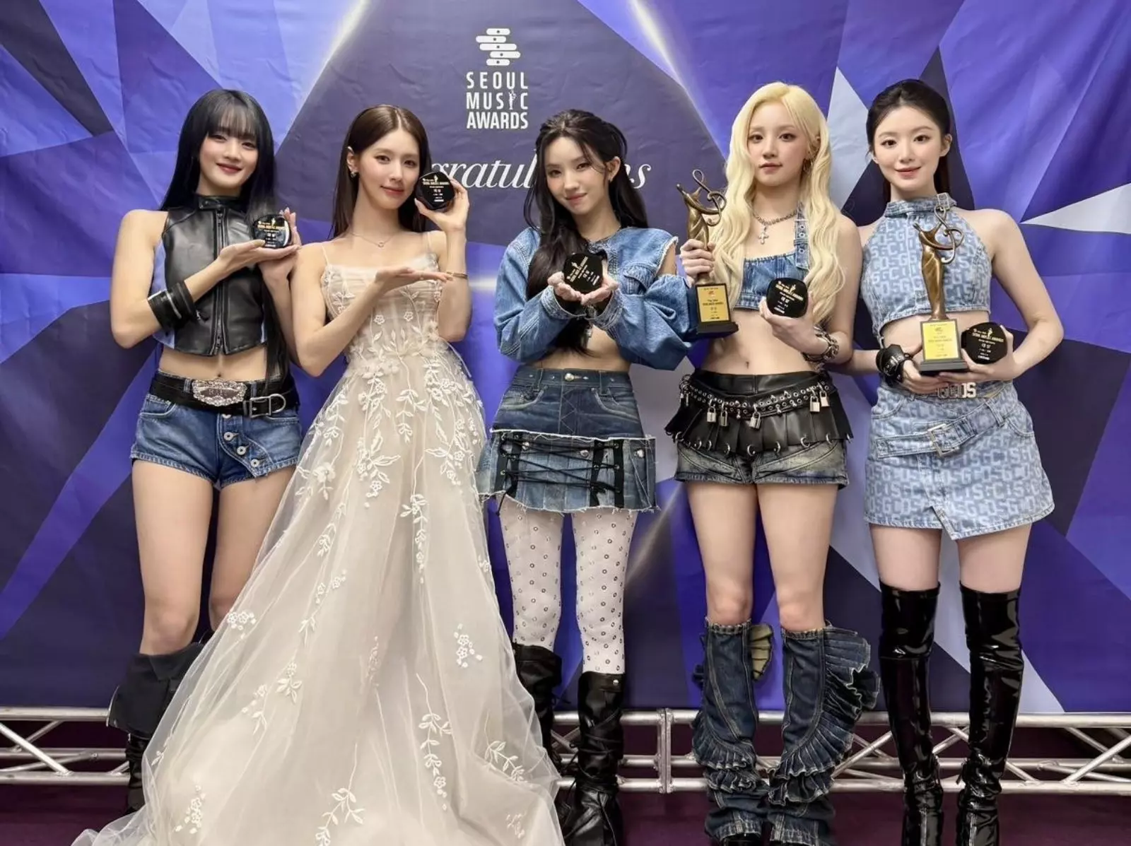 i-dle 奪 2025 首爾歌謠大賞破女團紀錄！網喊：「aespa 呢？」