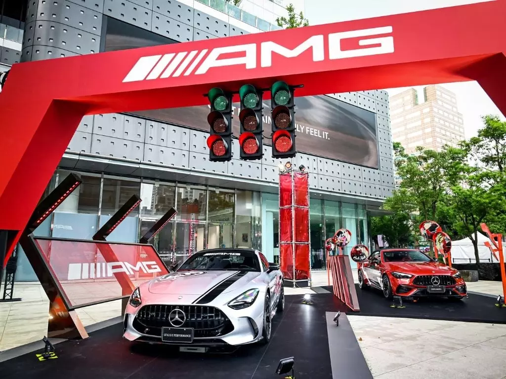 布萊德彼特《F1》台灣評價飆升！《Mercedes-AMG 極速幻境》特展同步登場！