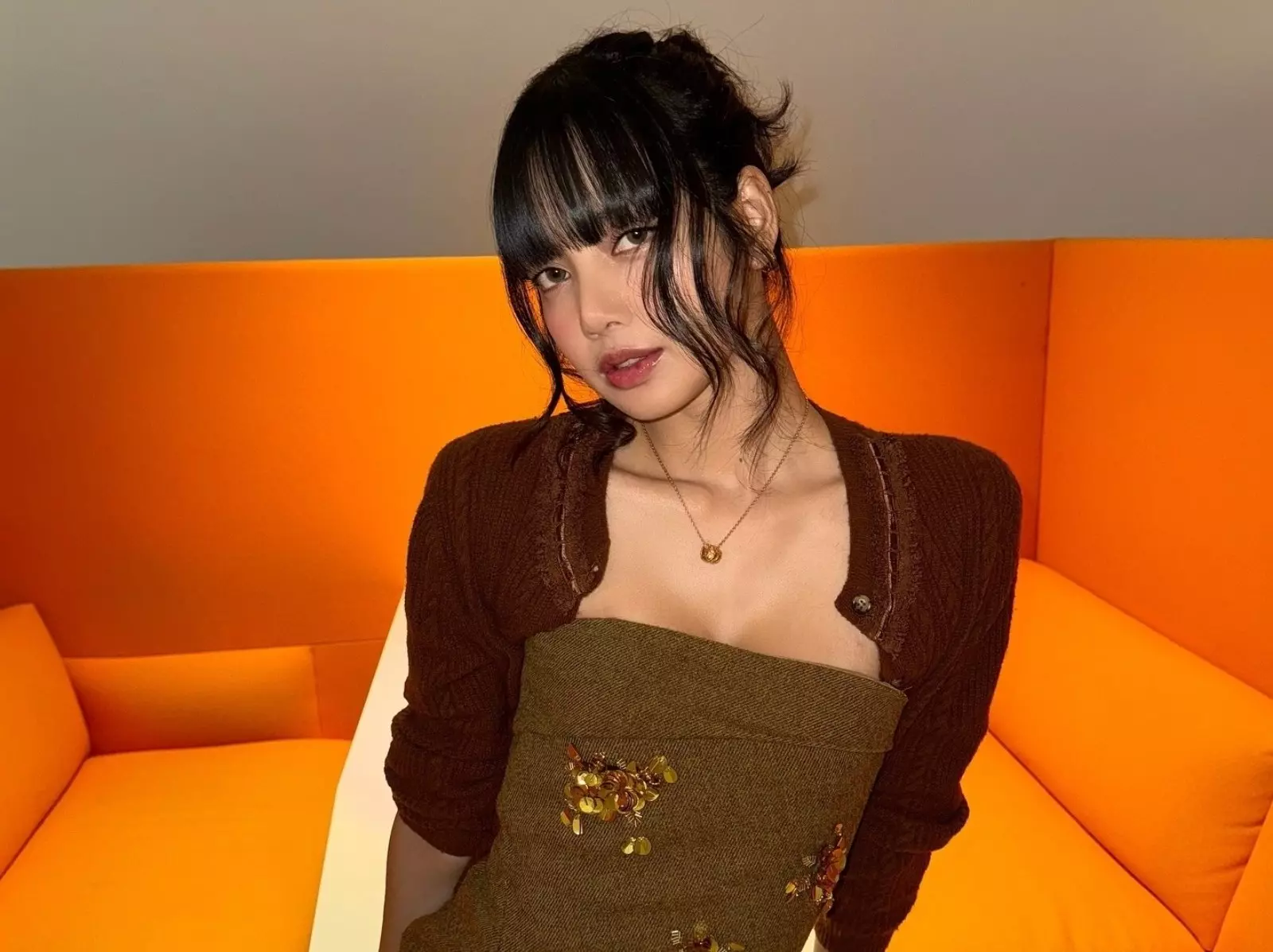 BLACKPINK Lisa 舉辦二手拍活動引熱議！時間、地點資訊一次看！