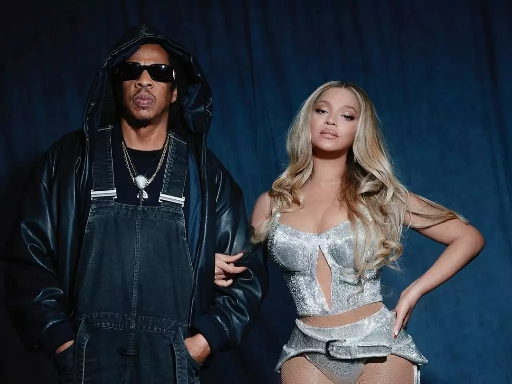 碧昂絲 Beyoncé 老公 Jay-Z 巴黎驚喜合體！改編經典名曲疑酸肯爺引熱議！