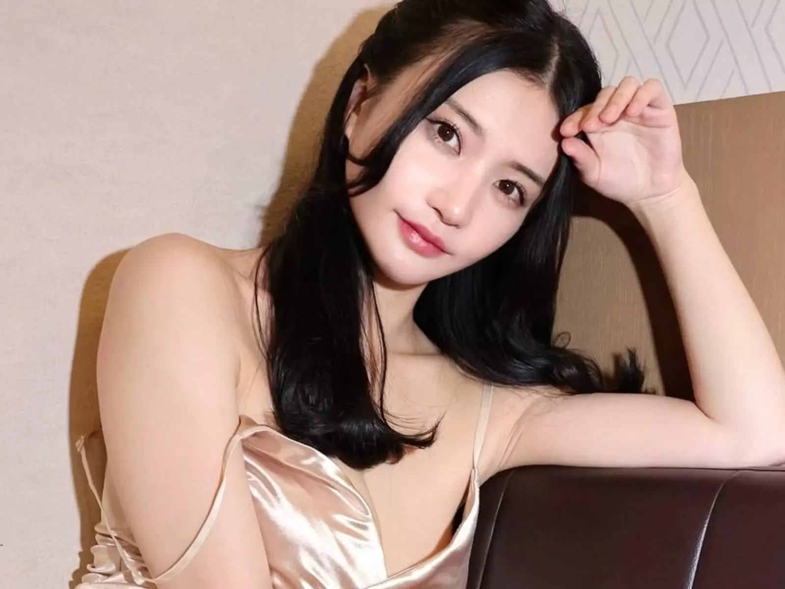 高橋聖子引退 3 年回歸？AV 救世主獲拍攝邀約透露：「工作內容即將公開！」【老司J開車】