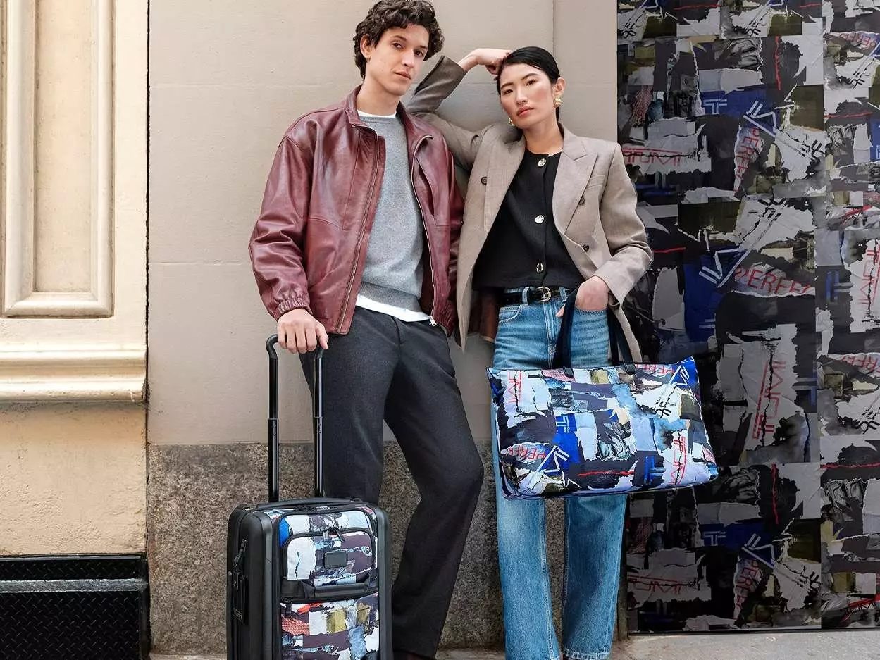 TUMI 2025 秋季系列正式登場！50 週年限定色系、電光藍首發包款⋯一次看！
