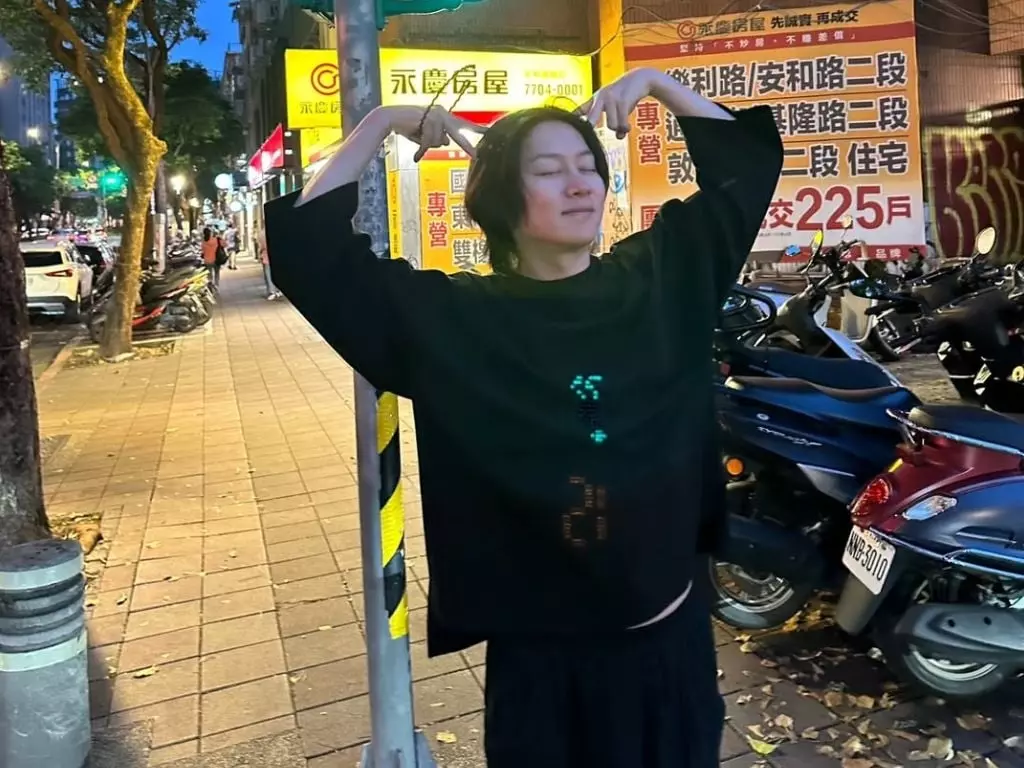 Super Junior 希澈 IG 重新開通！發文坦言：「最近情緒波動很大！」