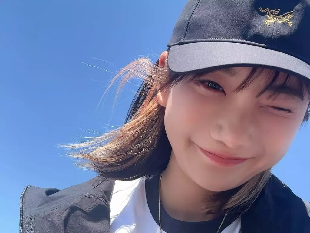 愛莉莎莎杜拜定居計畫延後！搬回老家自嘲：「回家啃老！」
