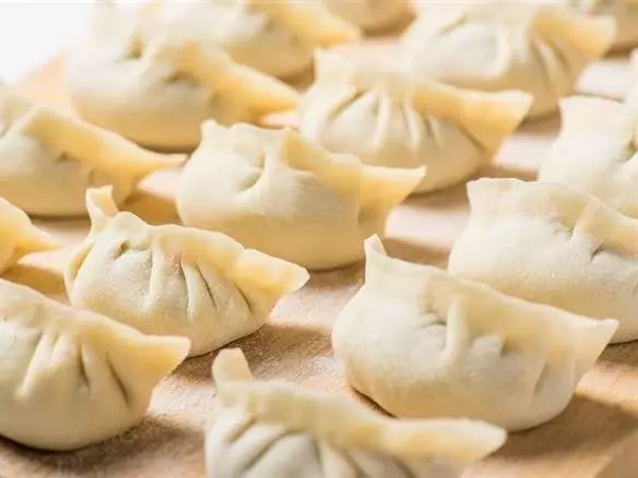 冷凍水餃怎麼煮不破皮？正確煮法、時間、加水訣竅一次看懂！