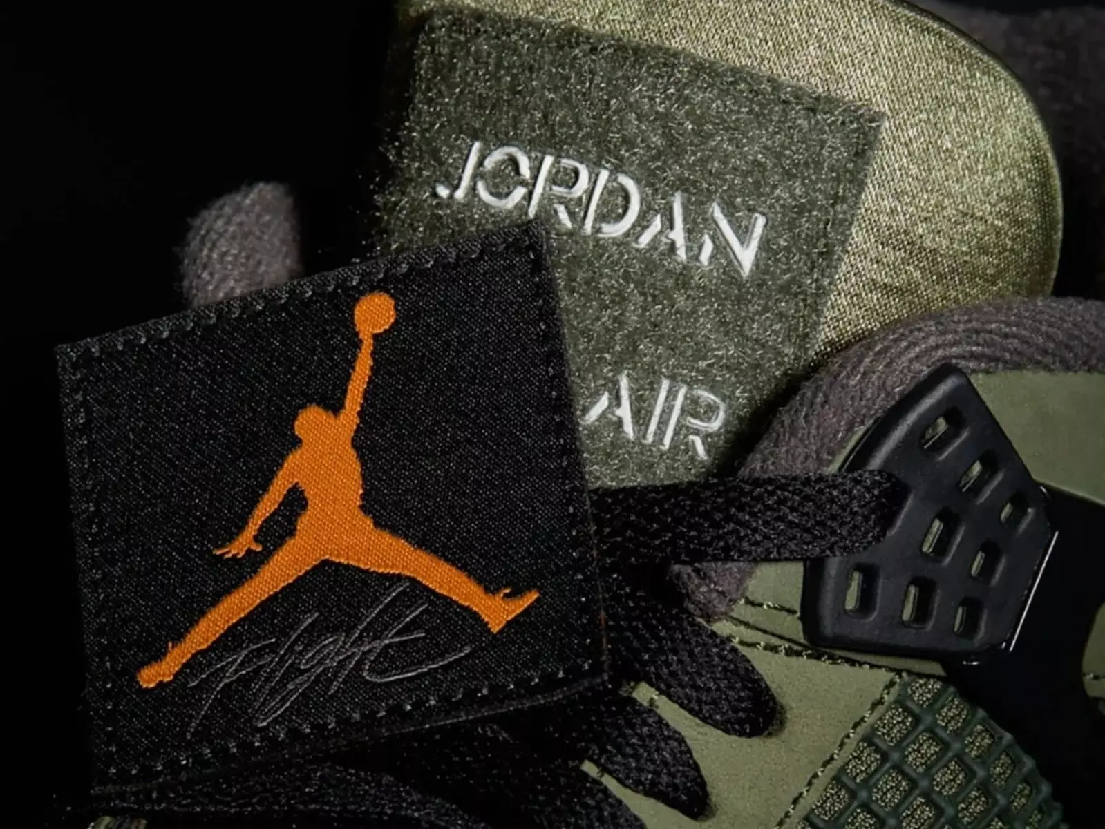UNDEFEATED x Air Jordan 4 台灣發售情報公開！傳奇球鞋 2025 重磅回歸！
