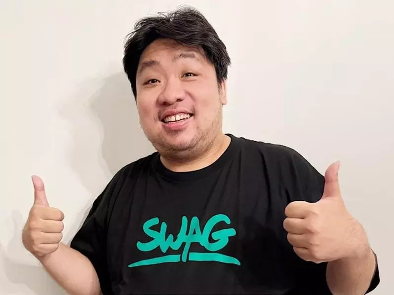 統神 SWAG 今晚直播！談表演尺度：「願意和陳沂喇舌！」