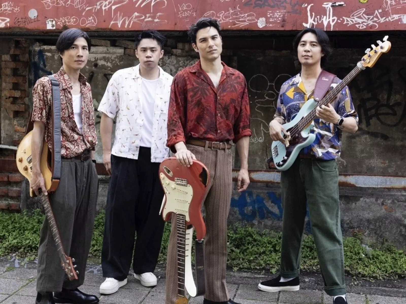 鳳小岳&壓克力柿子〈只想對你唱首鄧麗君〉公開，8 月專場時間地點、售票資訊一次看！