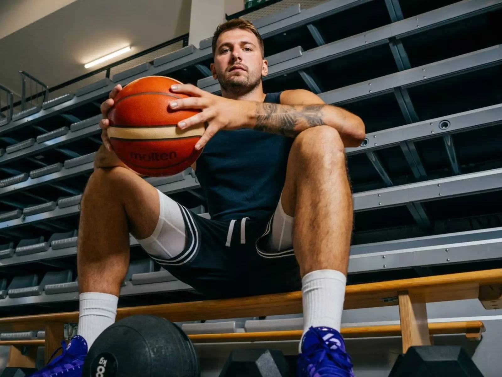 NBA／Luka Doncic 拍雜誌精實肌肉炸裂！本人親曝「瘦身菜單」完整曝光！