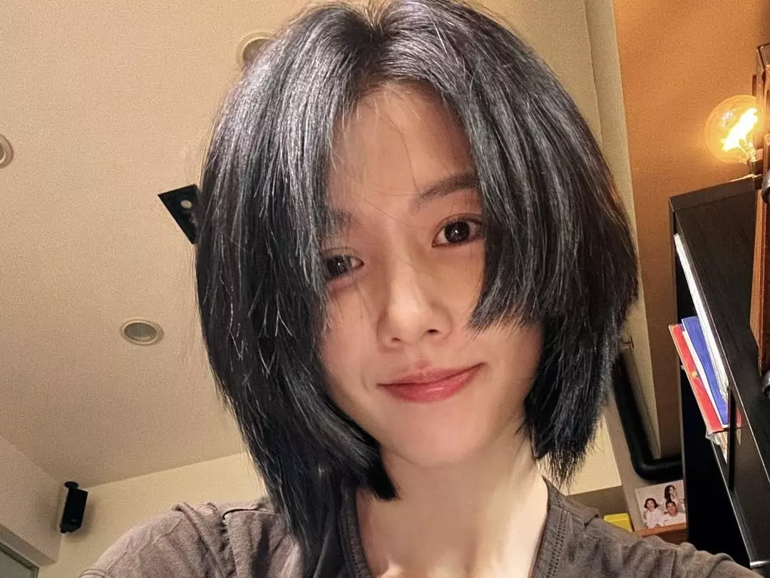 邵雨薇短髮公主切新造型曝光！網讚：「逆齡年輕 10 歲！」