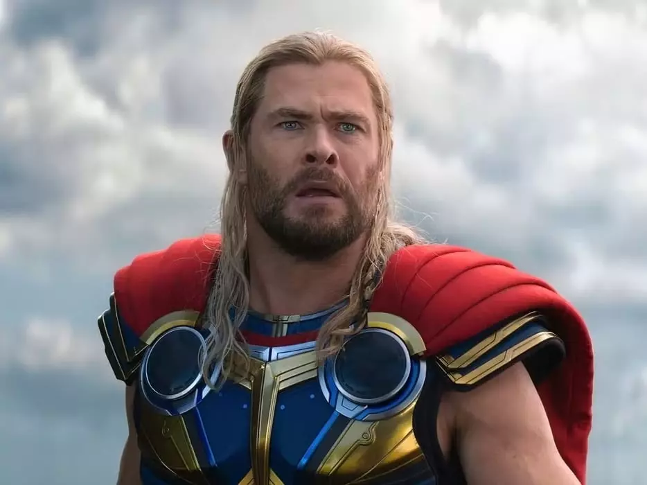 克里斯漢斯沃 Chris Hemsworth 分享「雷神索爾」回顧影片！引發《復仇者聯盟：末日之戰》最後演出傳聞！