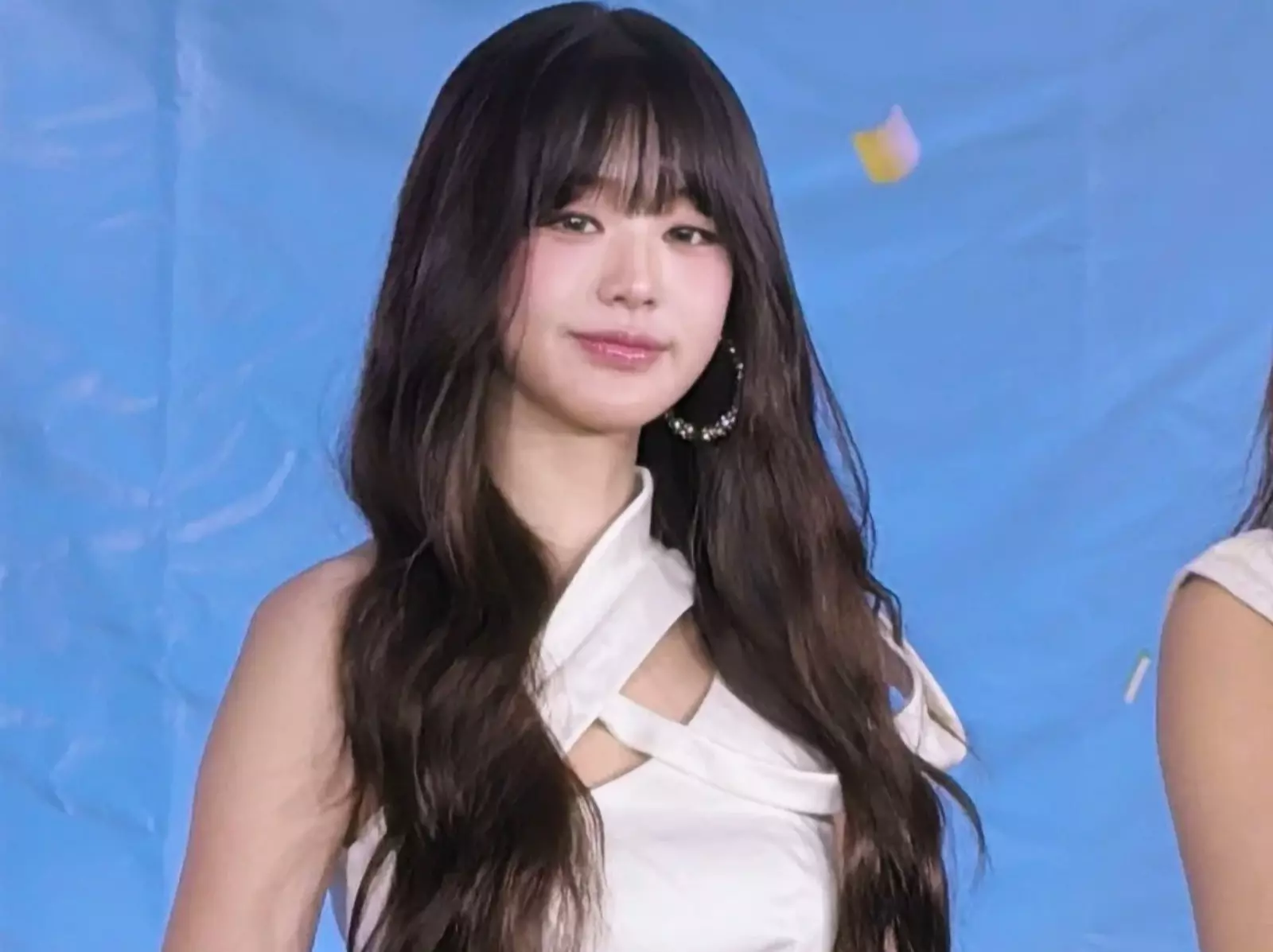 IVE KCON 見面會「揮手幾秒鐘」票價高達 110 美元！粉絲評價兩極引爭議！