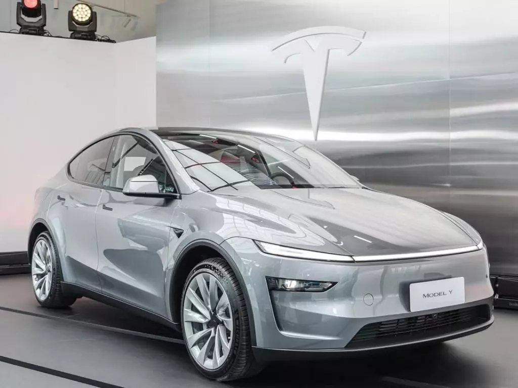 關稅影響特斯拉買氣！Model Y 竟出現大量現貨新車！