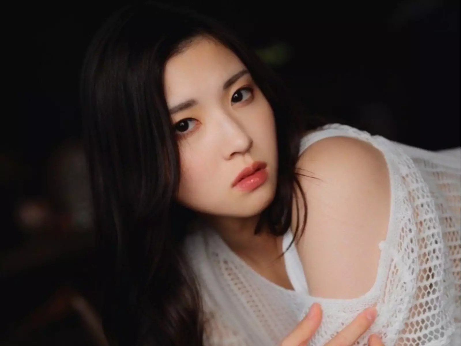 笹本優因暪未婚夫拍 AV 走紅！如今引退改名「yuu」宣布仍會有寫真活動！【老司J開車】