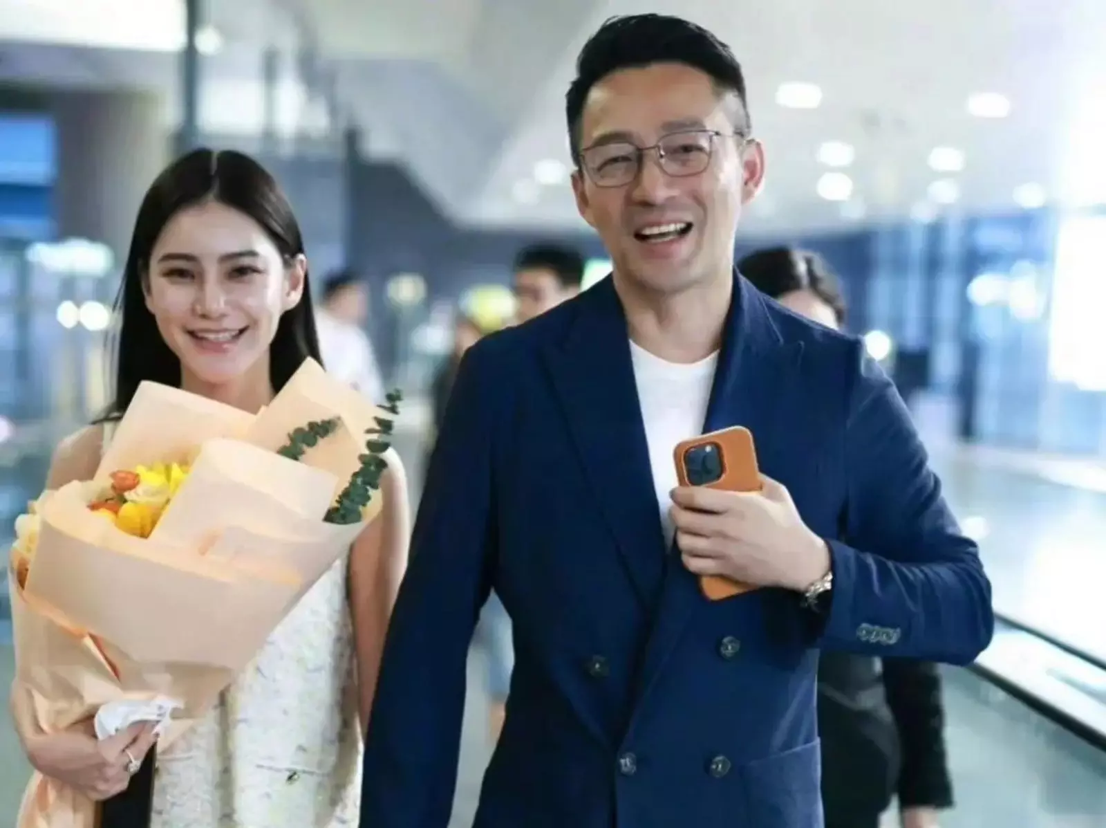 大 S 女兒正臉照意外曝光！Mandy 怒控：「汪小菲朋友擅自拍攝！」