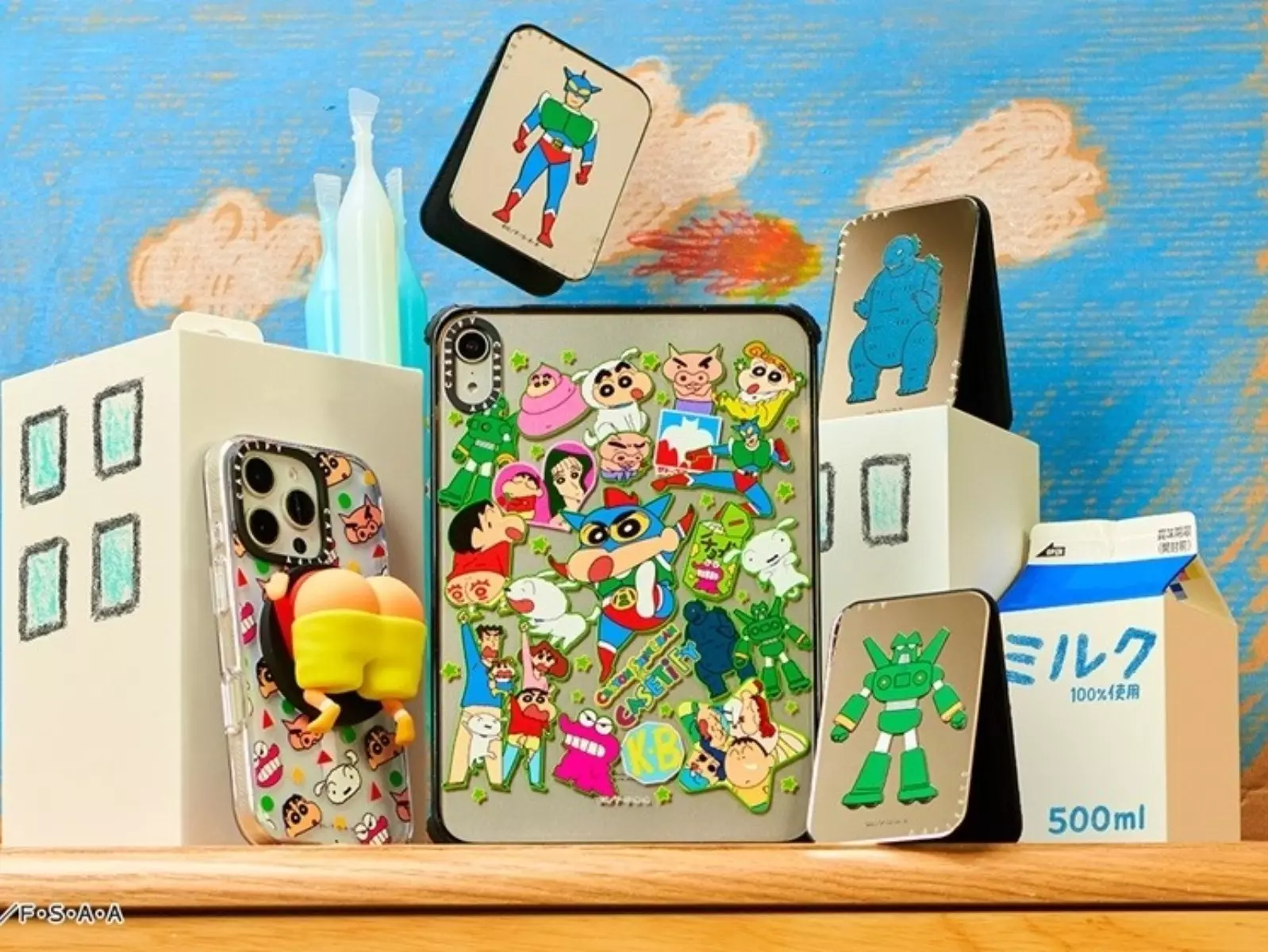 露屁屁外星人強勢來襲！蠟筆小新 x CASETiFY 聯名系列爆笑登場