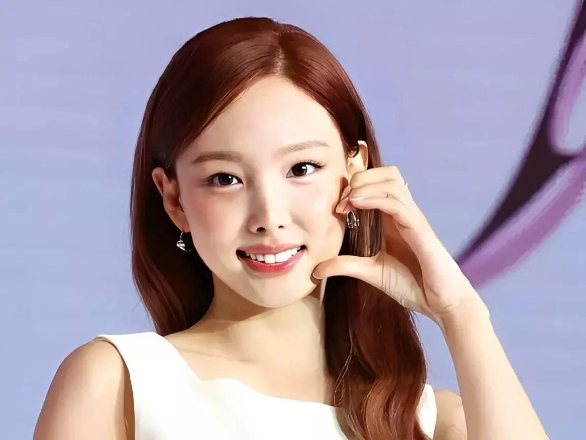 TWICE 娜璉爆出參加《乘風破浪的姐姐》第 7 季！粉絲：「行程滿檔根本不可能！」