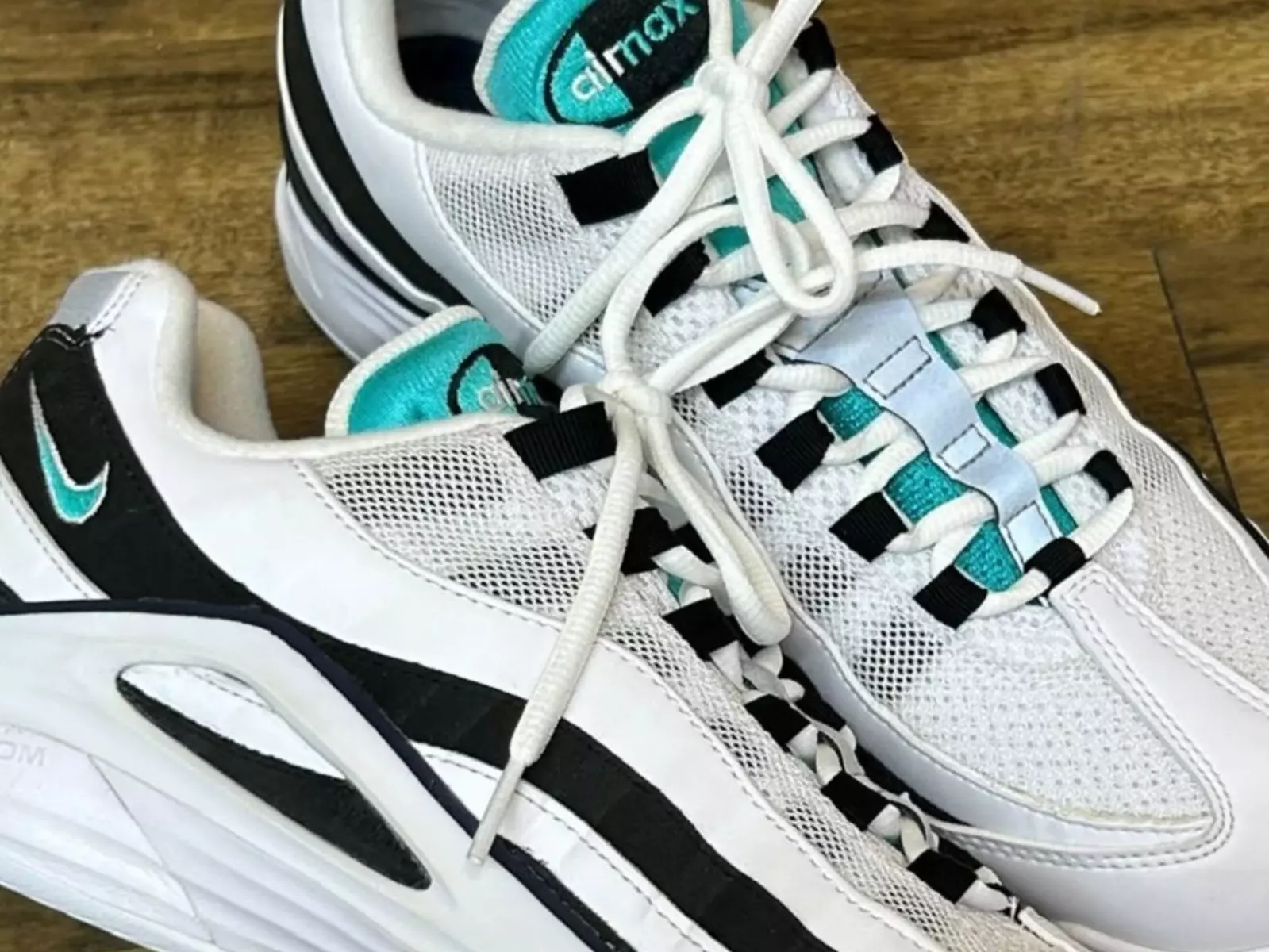 周杰倫突曬 Nike Air Max 95「網球鞋」限定客製版本！自曝「做給我網球人穿的！」