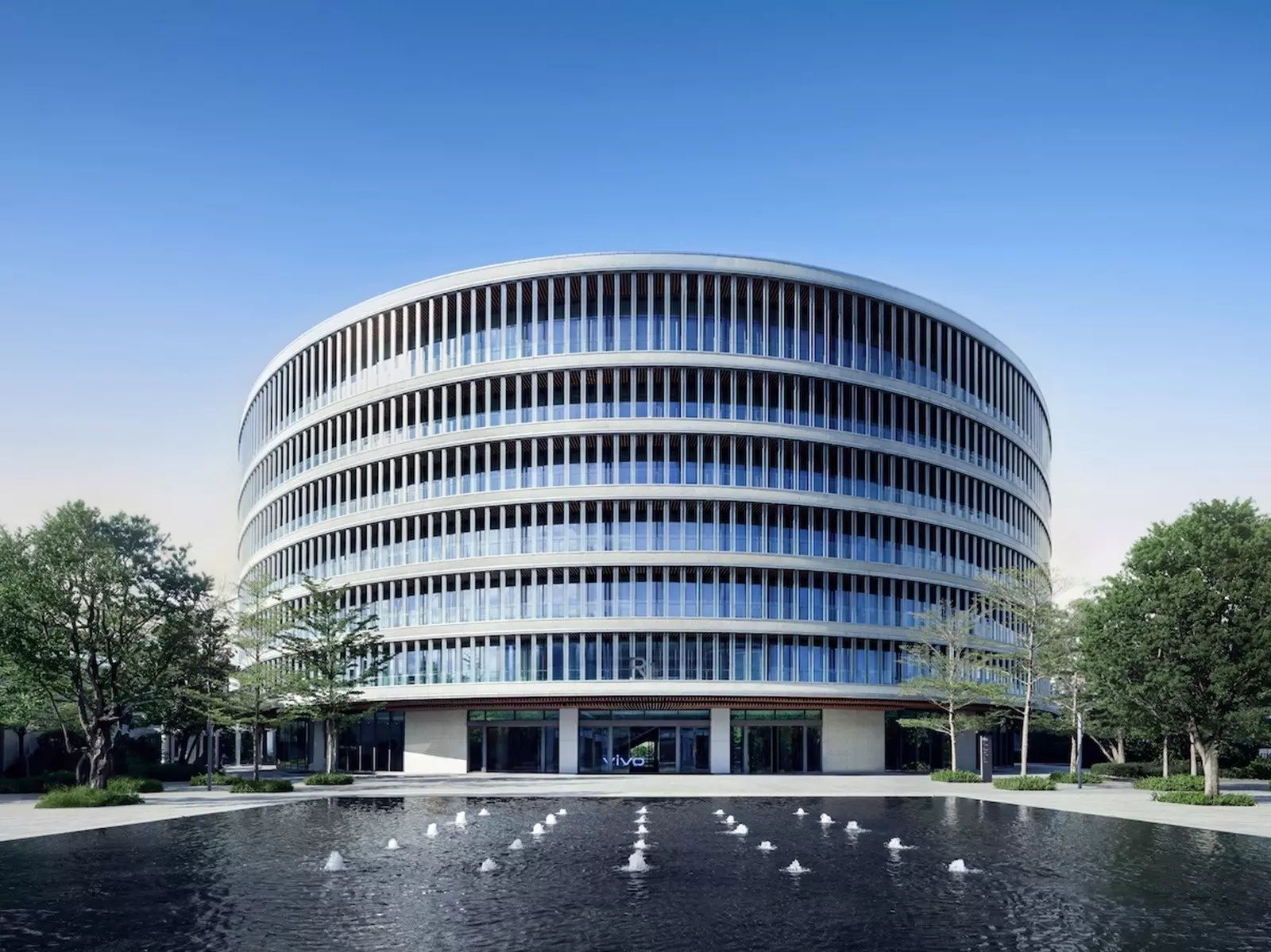 vivo 30 週年 / 走進東莞新總部，探索智慧製造與藍科技願景！