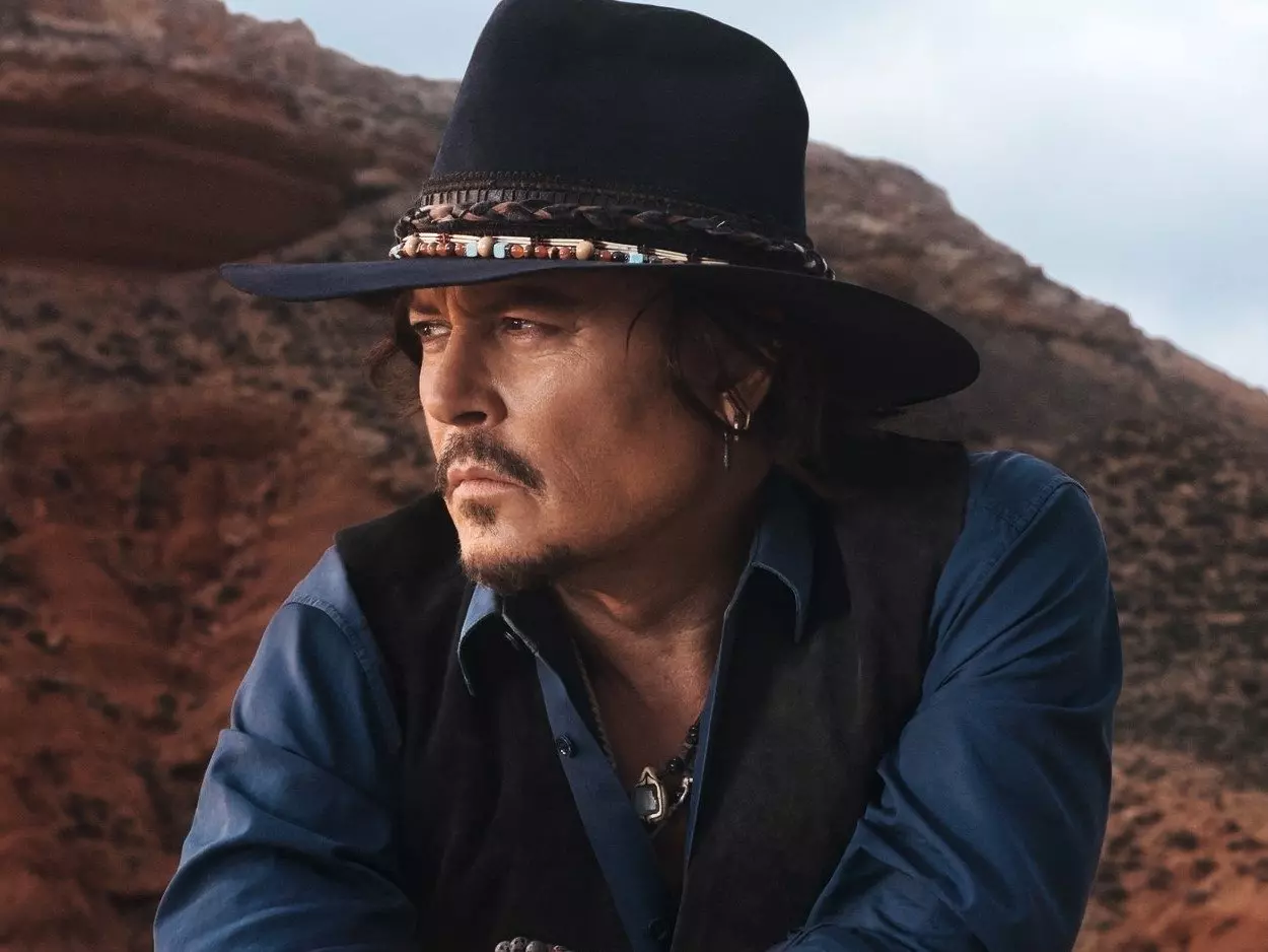 強尼戴普 Johnny Depp 最新「迪奧曠野之心香水系列」廣告曝光！化身牛仔帥翻全網！
