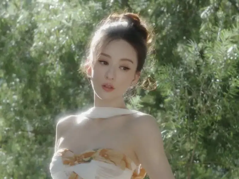 郭富城老婆方媛曬孕婦寫真！瓜子臉、纖細四肢引網驚：「太不科學！」