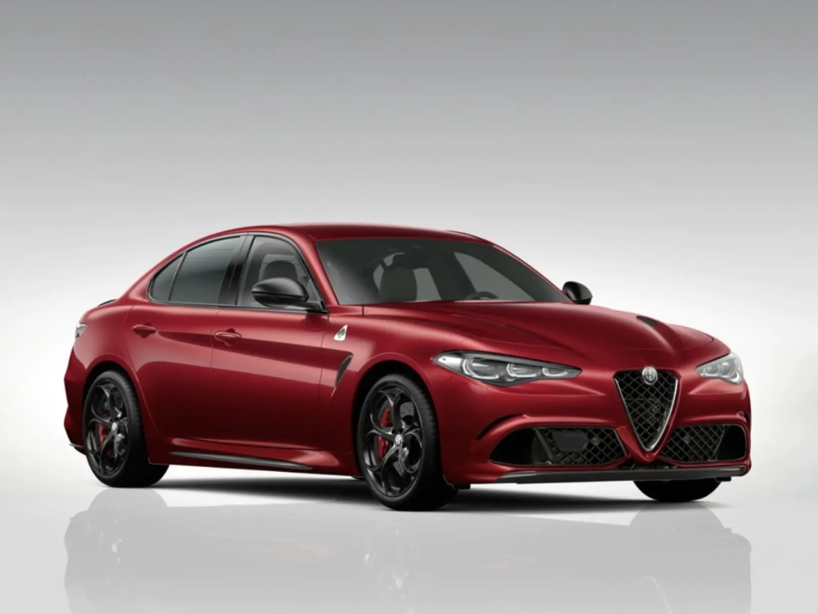 Alfa Romeo 愛快羅密歐回歸台灣！官網資訊、五大車型解析、最大硬傷曝光！