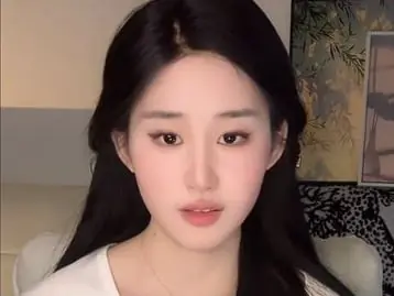 22 歲正妹長相神似劉亦菲爆紅！帳號取名劉一菲遭網友質疑：「蹭熱度！」