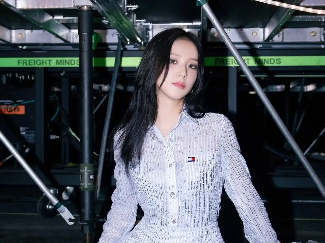 BLACKPINK Jisoo 台北快閃店《AMORTAGE》即將開幕！地點時間、限定周邊完整資訊一次看！