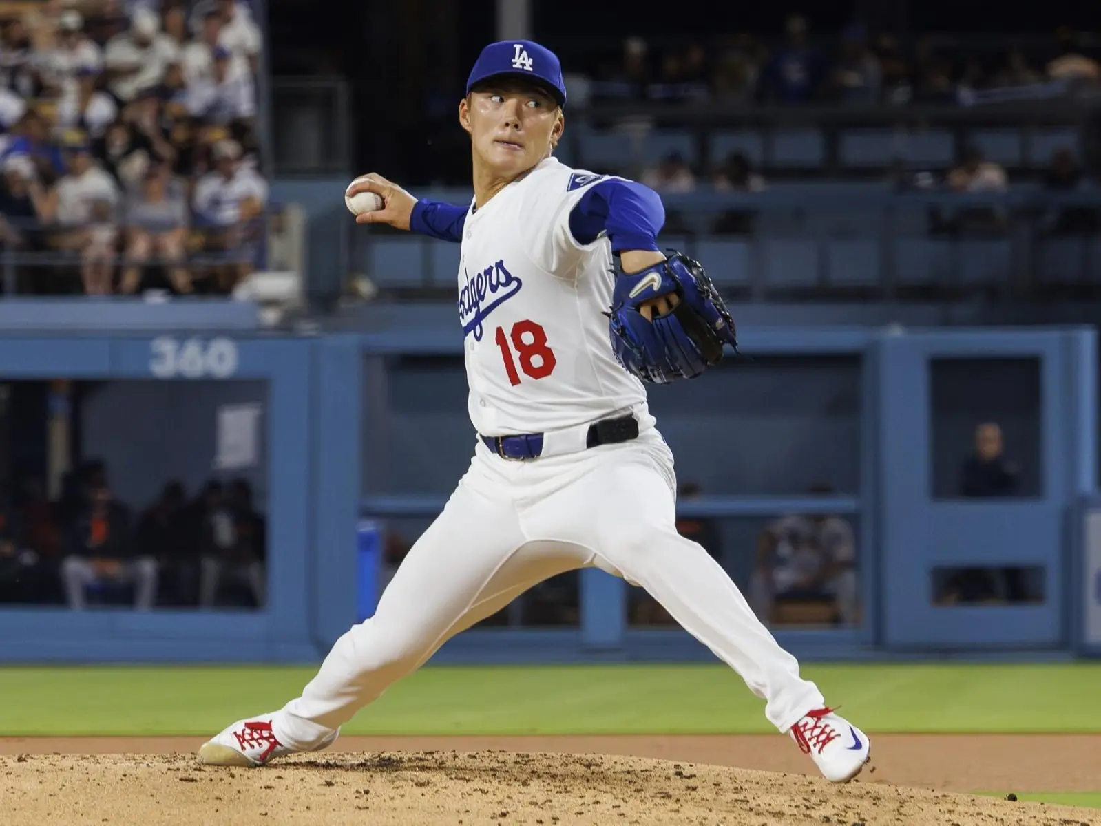 MLB／山本由伸狂飆 9K、化解滿壘危機霸氣怒吼！道奇擊敗紅人連續 13 年挺進分區系列賽！