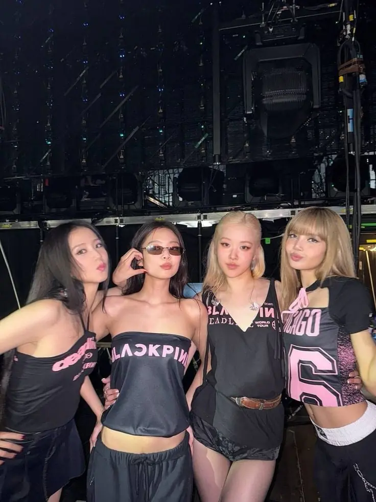 BLACKPINK 高雄開唱倒數！演唱會歌單、時尚圈寵兒、原有 9 位預備成員⋯10 件事快認識！