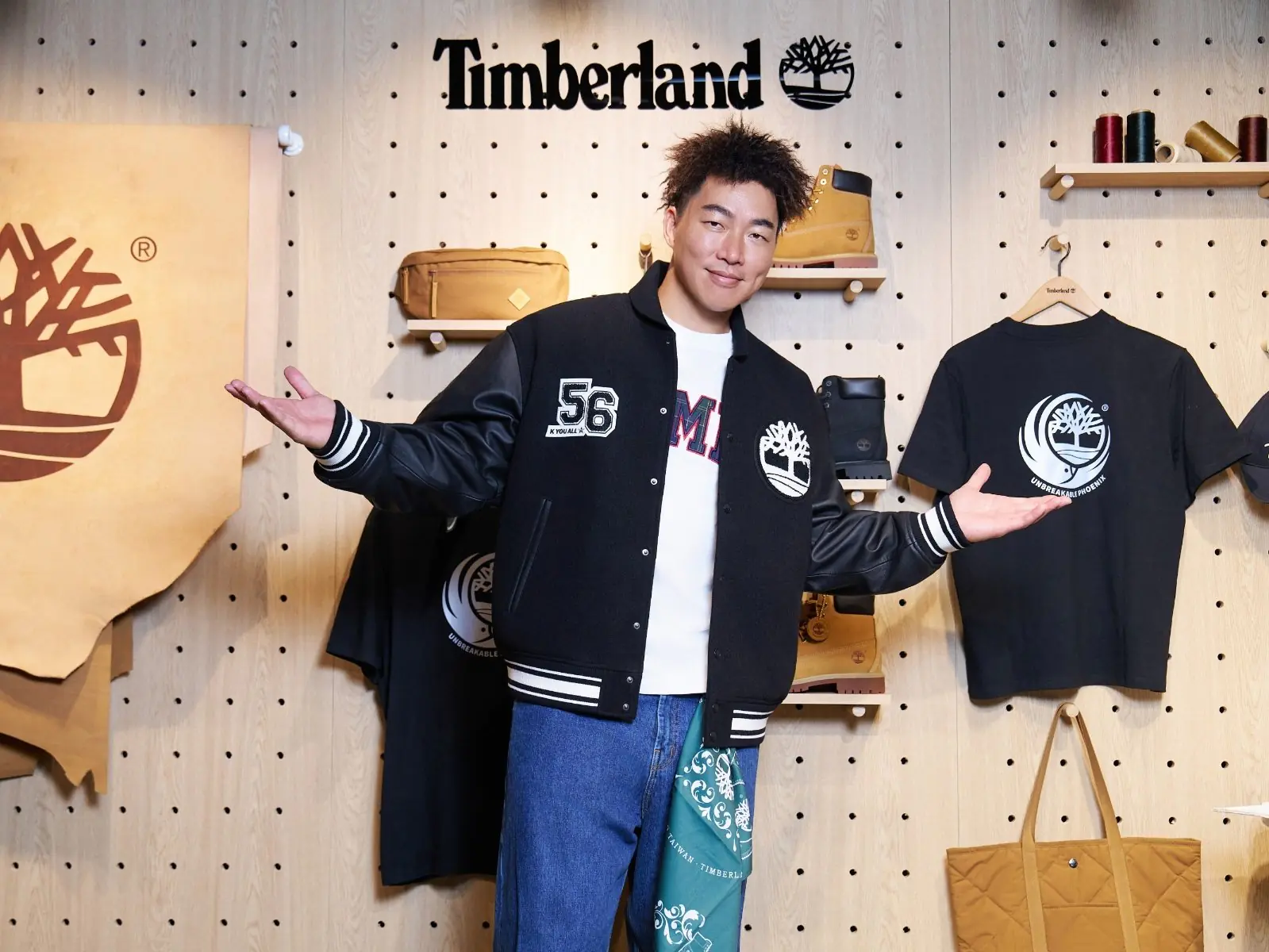 Timberland 攜手郭泓志打造最街頭應援派對！不死鳥化身「踢不爛大隊長」搖旗遊行嗨翻街頭！