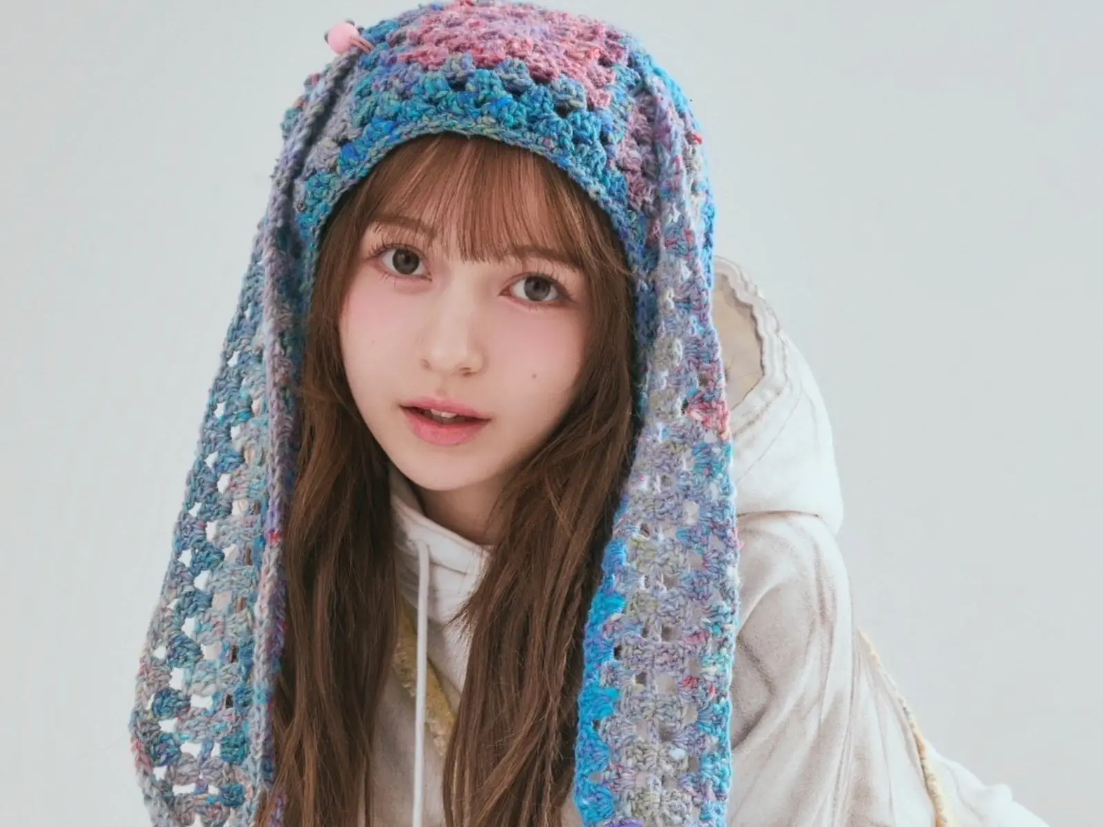 早瀨諾艾爾曬出「16 歲與 21 歲對比照」，超驚人逆生長童顏引發關注！【野生抓正妹】