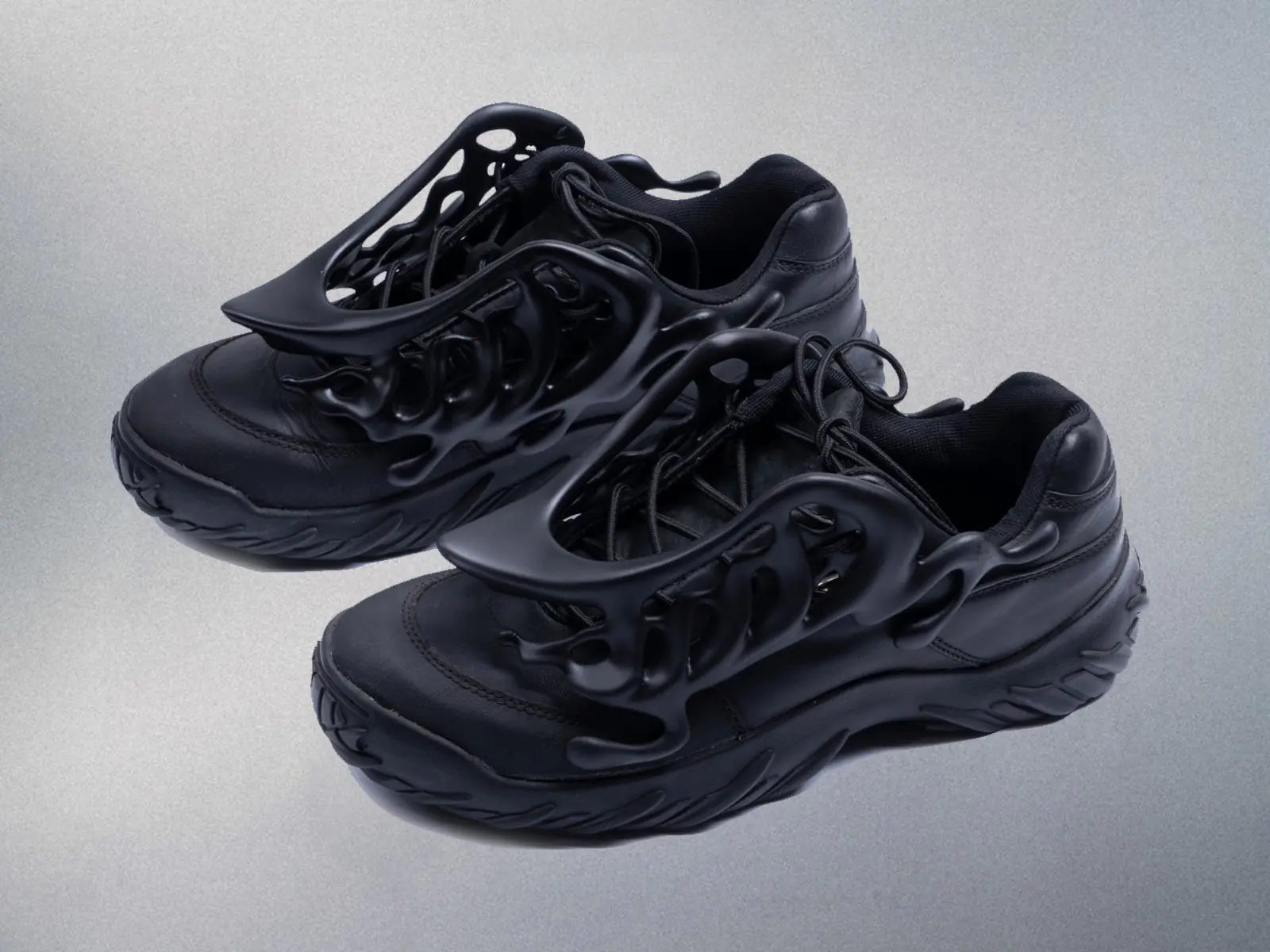 顛覆鞋履結構！INCODER 推出 3D 外骨骼鞋飾，重新定義足上配件美學！