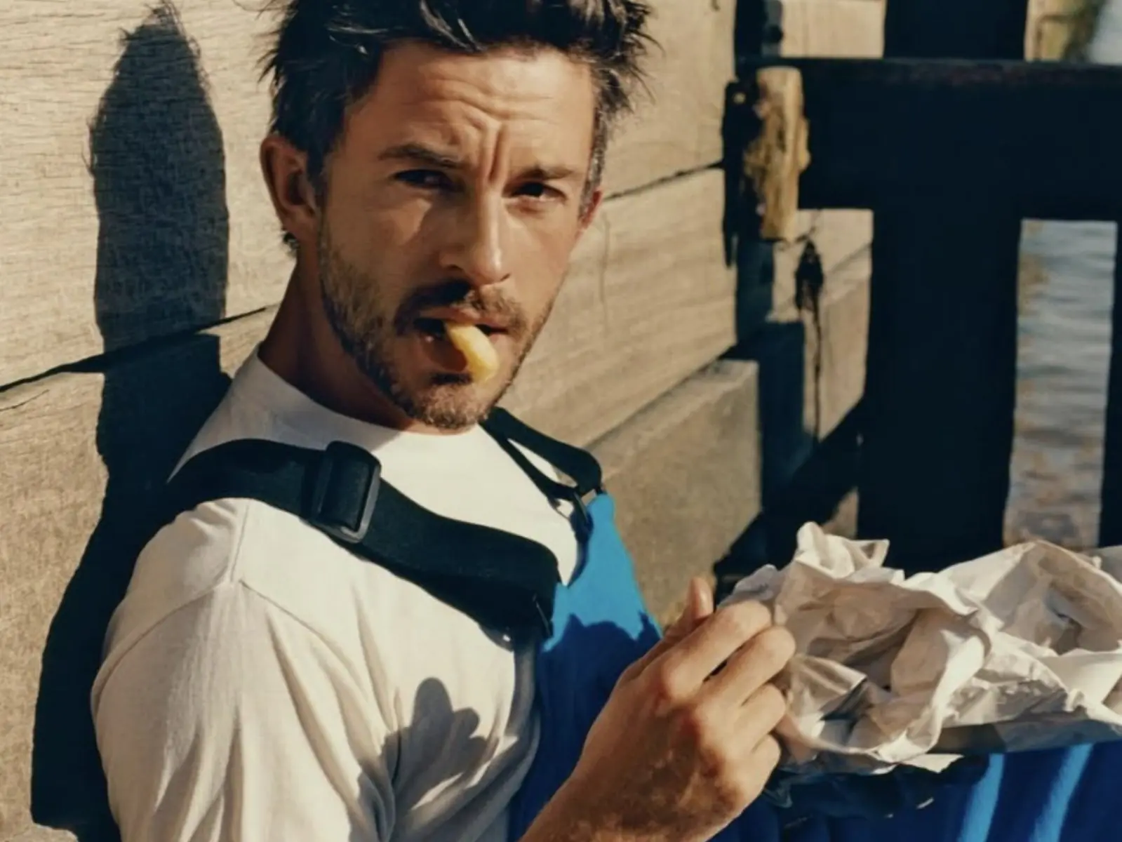 2025 全球最性感男人冠軍出爐！繼布萊德彼特、強尼戴普，由《魔法壞女巫》演員奪下！