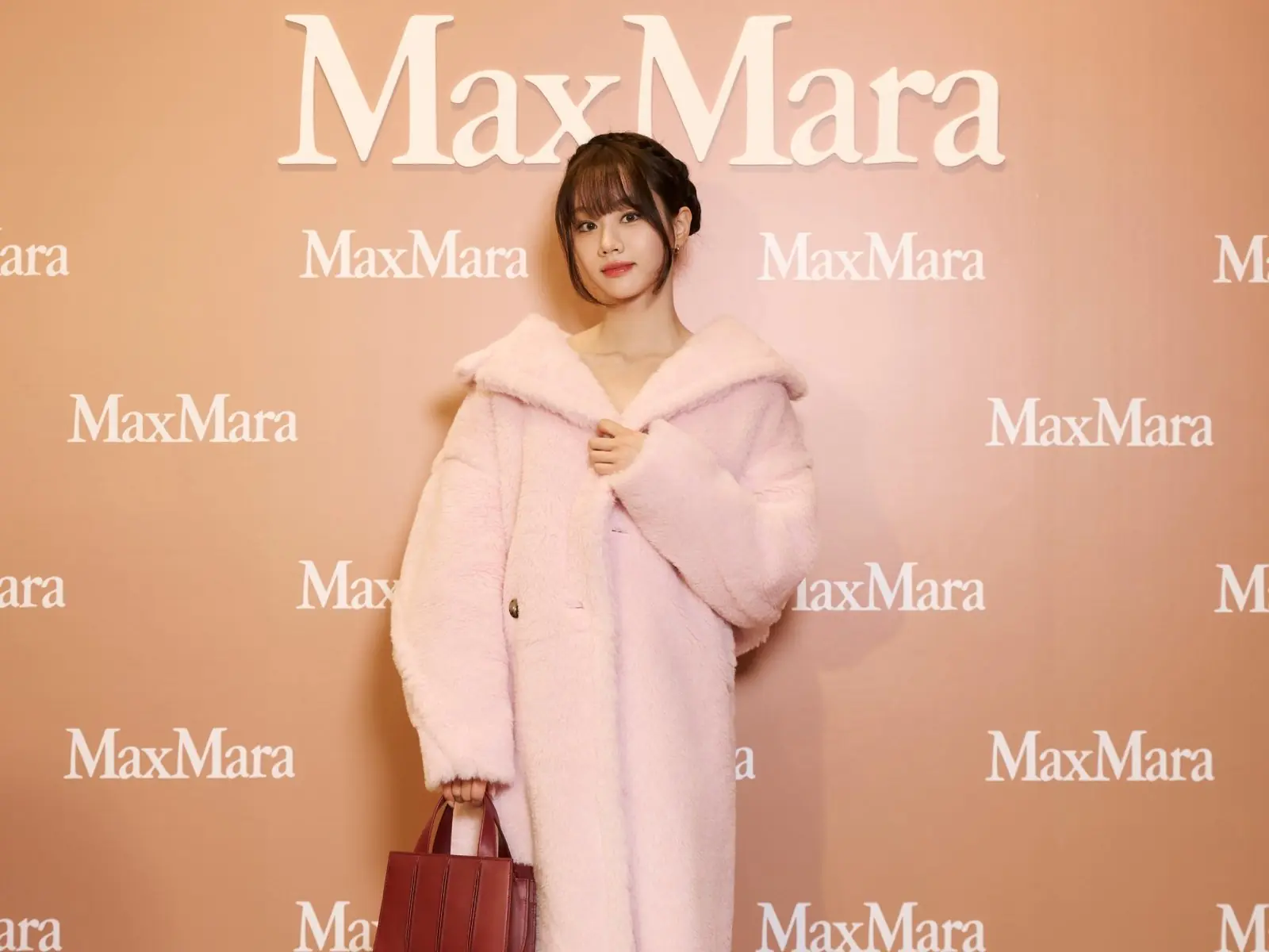 李惠利身高 166 來台亮相 Max Mara 微風南山開幕活動！同款單品、必入手必買清單⋯一次看！