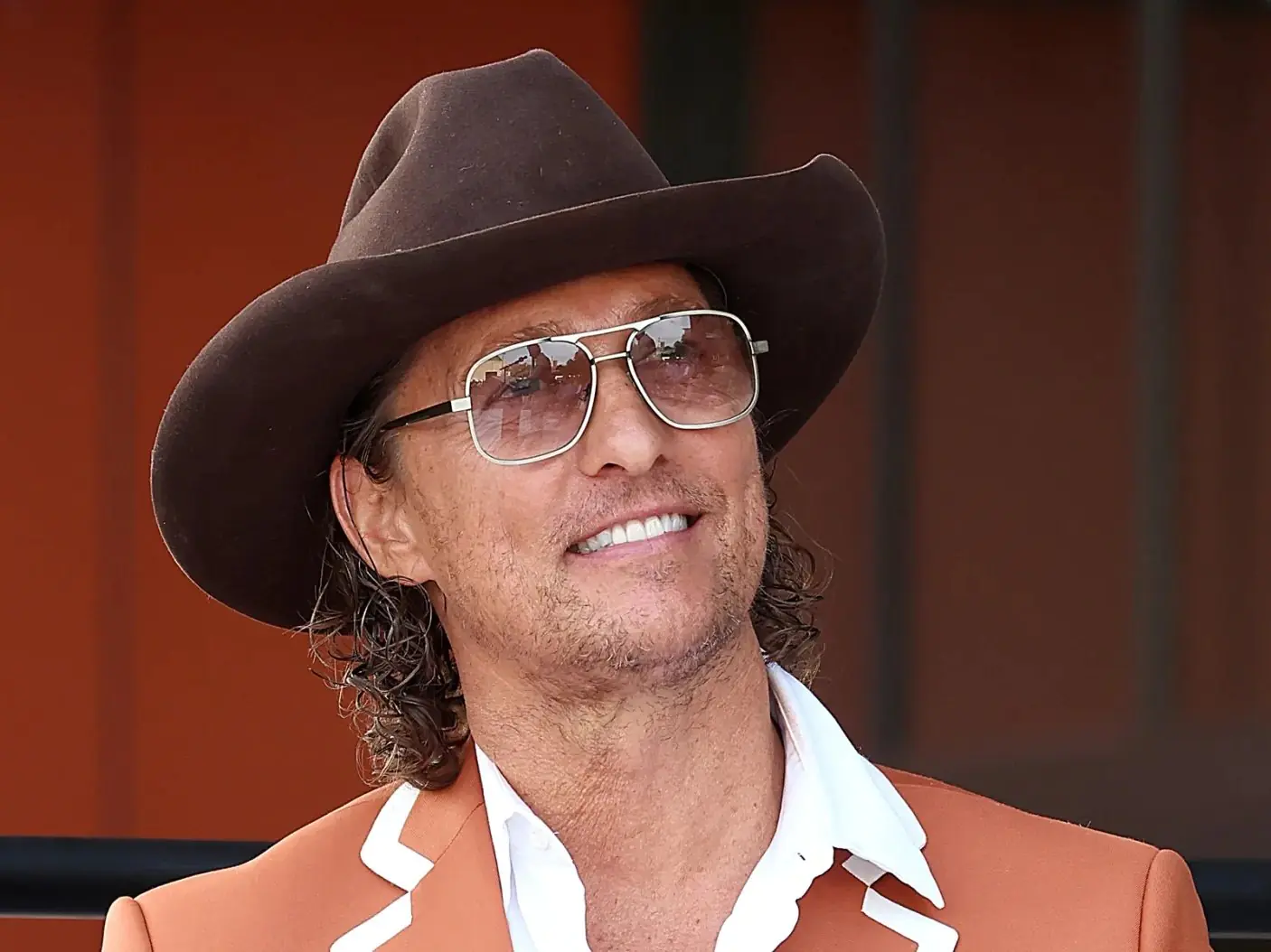 馬修麥康納 Matthew McConaughey 驚現「州長競選看板」！真相曝光全網傻眼！