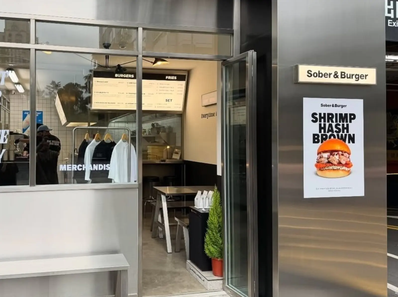 Fake Sober 跨界開漢堡店「Sober & Burger」！全網瘋打卡，詳細營業時間一次看！