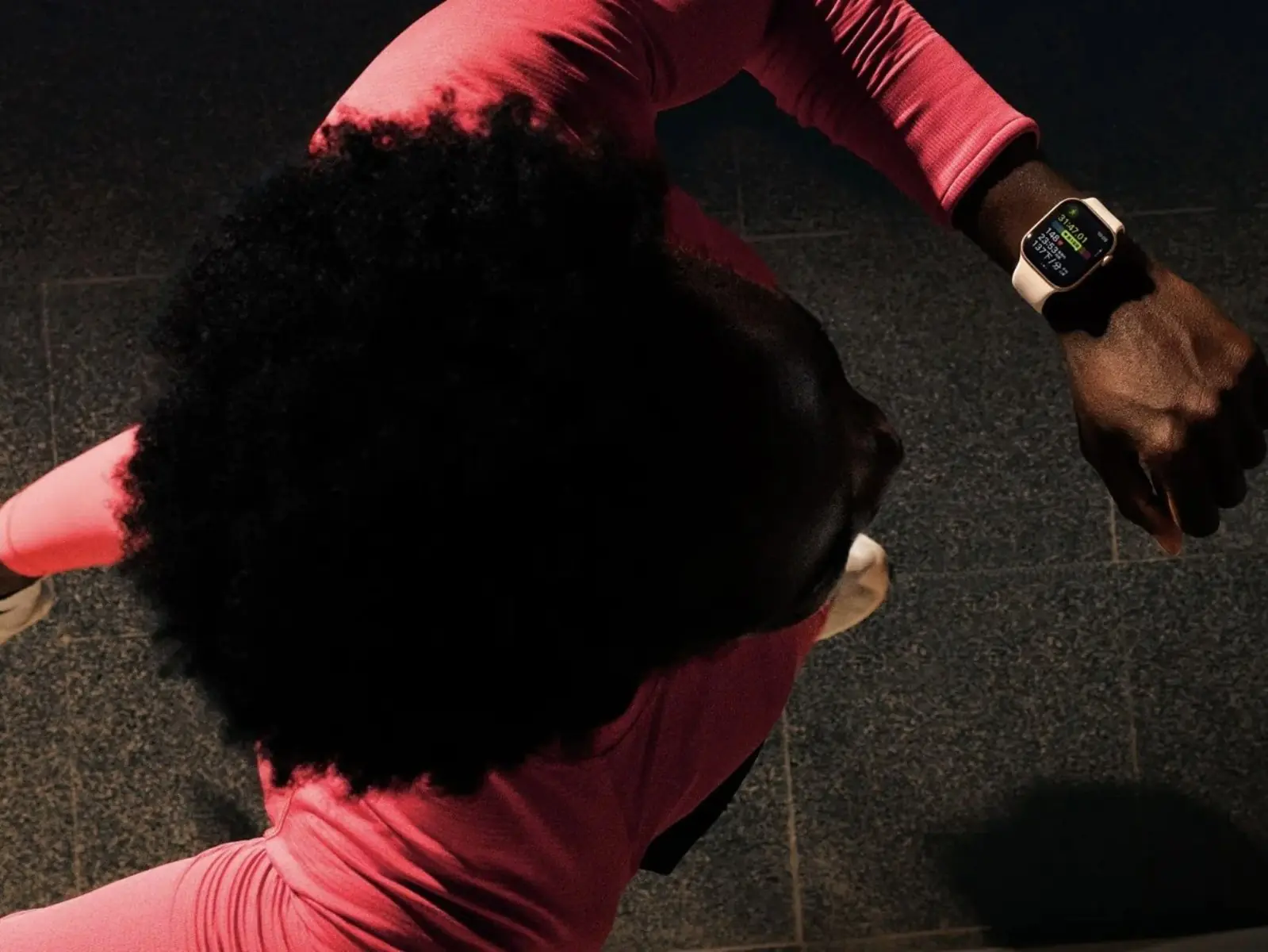 Apple Watch 大改版又延期！全新外觀恐要等到 2028 年！