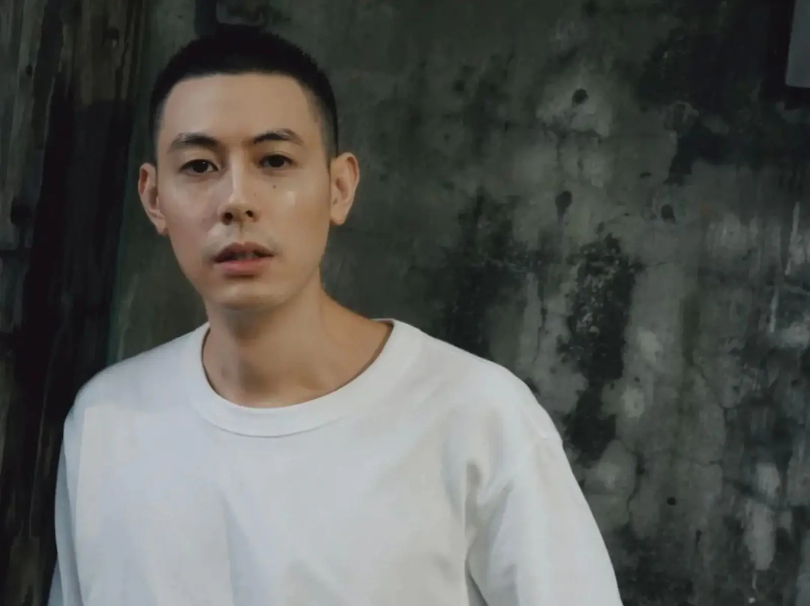 前 SpeXial 成員陳向熙閃兵神隱半年 IG 突發聲！剃平頭入伍照片曝光！