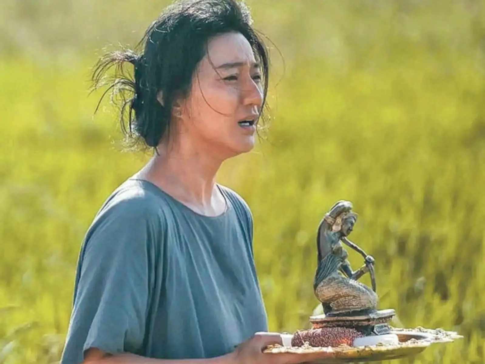 金馬62／恭喜范冰冰以《地母》拿下「最佳女主角獎」！現場電話連線哽咽：「弄毀了我的臉也沒關係！」