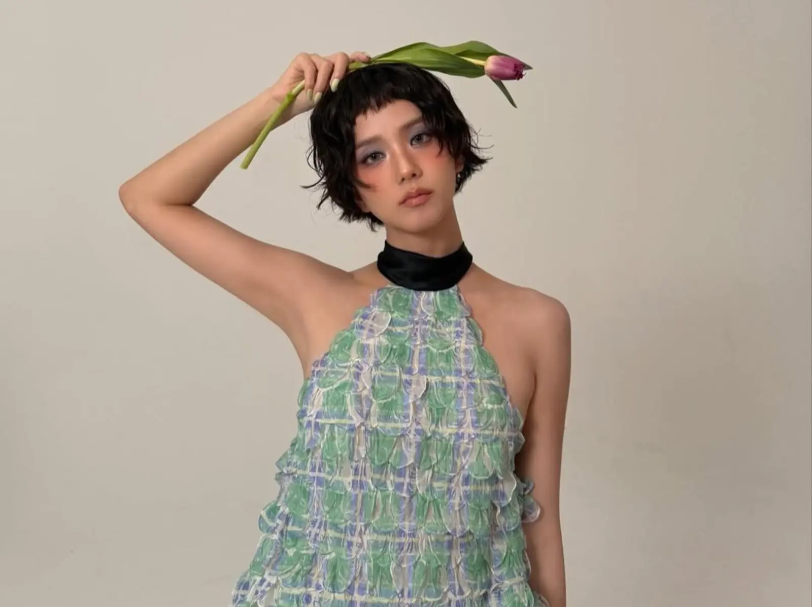 Jisoo 新短髮造型美出新高度！連 Dior 創意總監都敵不過她的魅力！