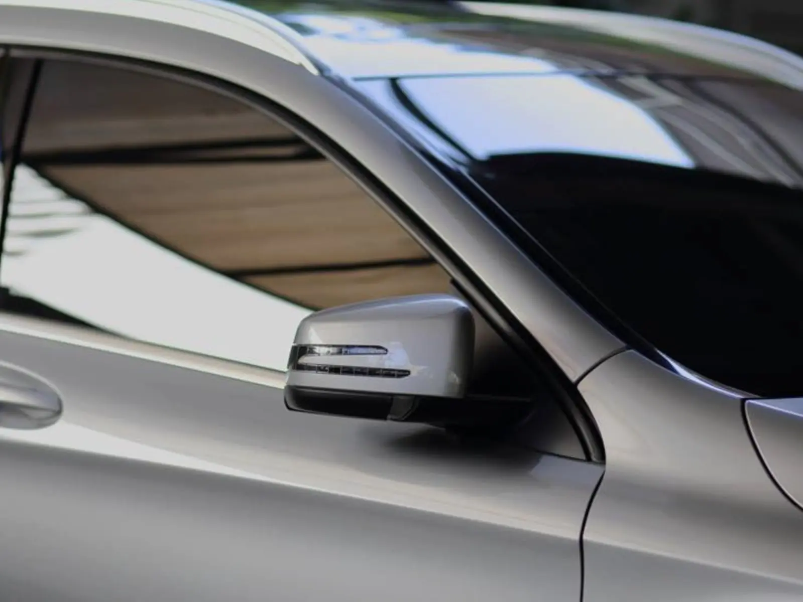 隔熱紙透光率 115 年新規上路！選錯透光率將開罰更影響行車安全！