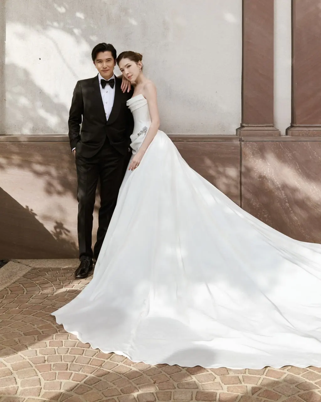 許瑋甯、邱澤婚禮現場賓客曝光！親曝試婚紗笑場：「像演過的偶像劇！」