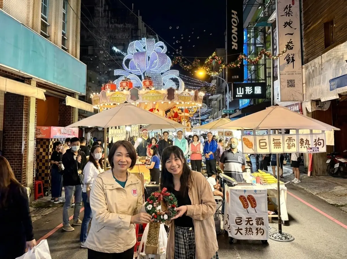 屏東聖誕節中華一條街市集 消費滿100元抽iPad