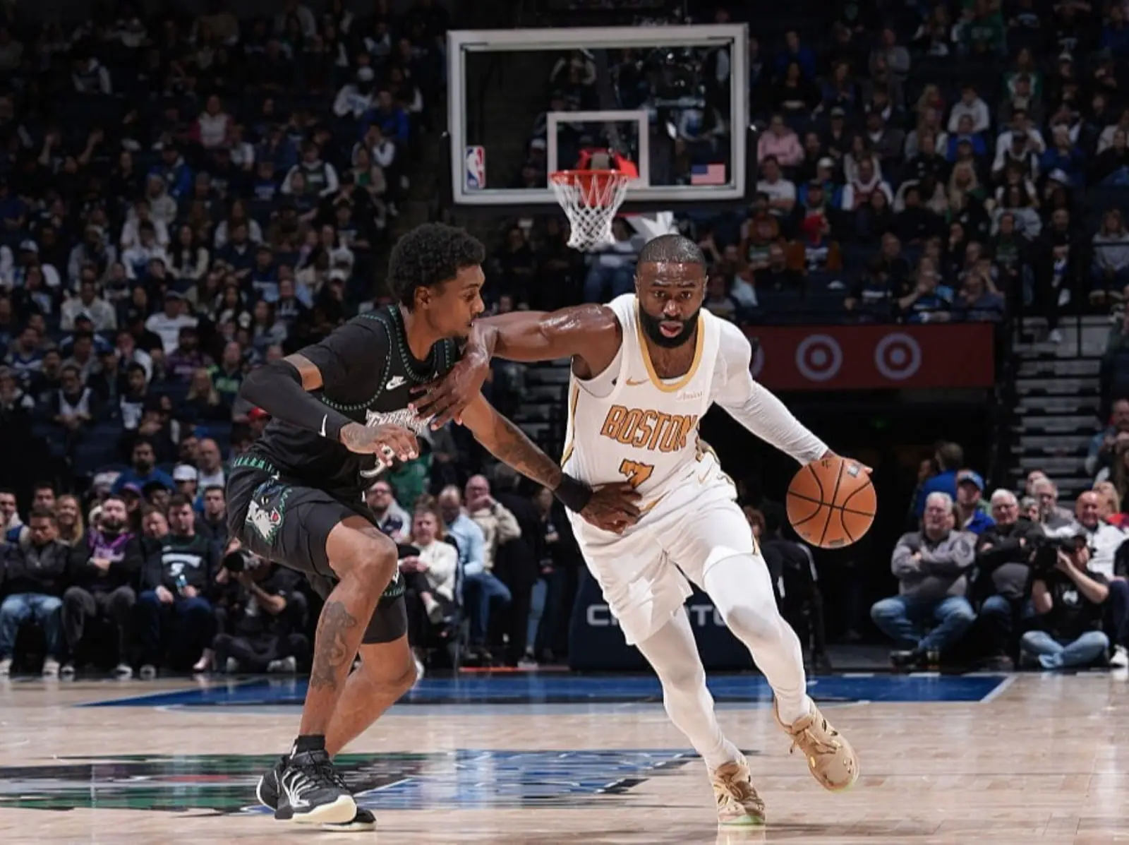 NBA／Jaylen Brown 深受髮際線後退困擾！Rudy Gobert 要對方「學他剃光頭」！