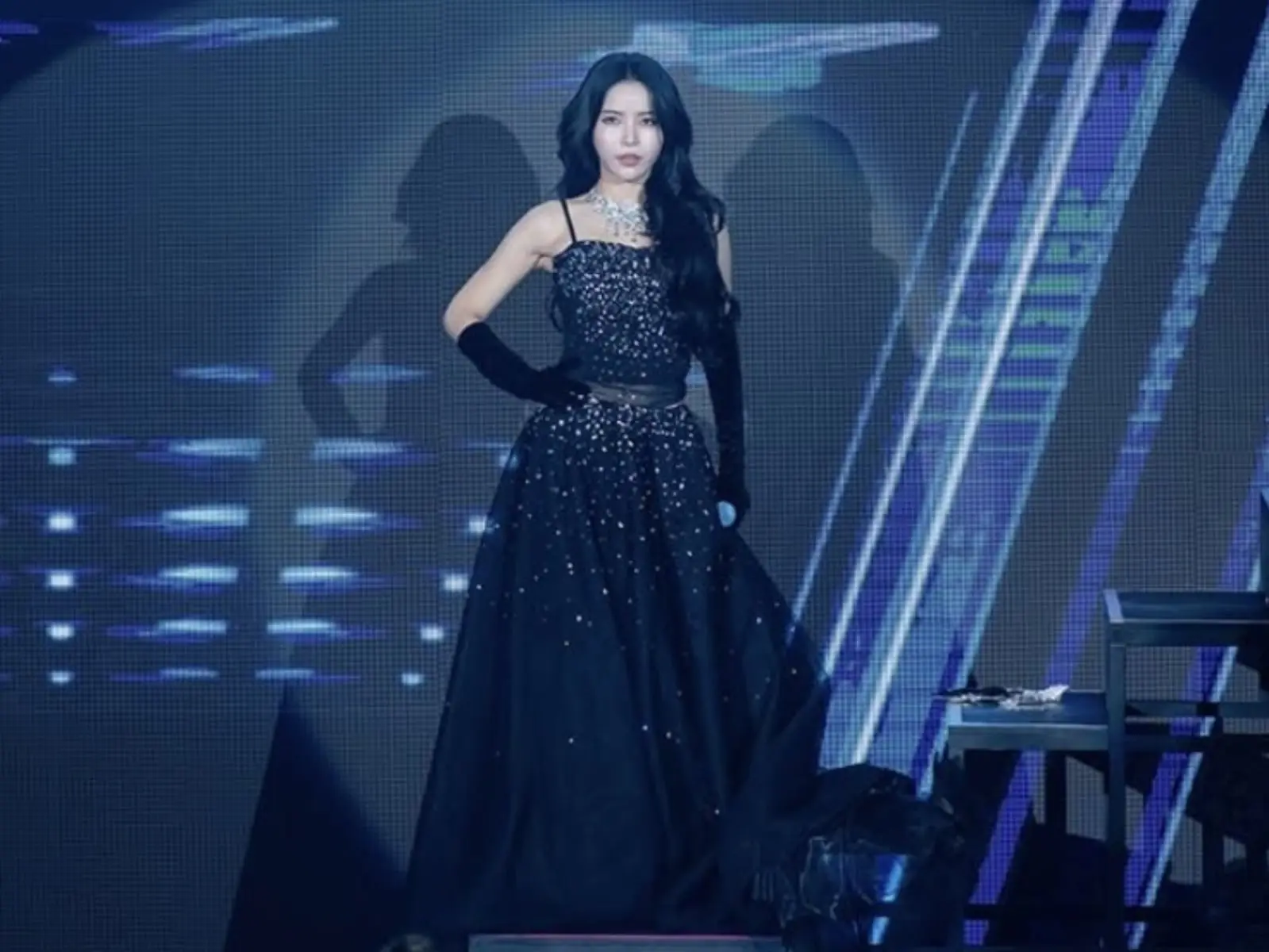 頌樂 Solar 台北開唱全程中文互動！粉絲慫恿置產她秒回：「昨天才說想買！」