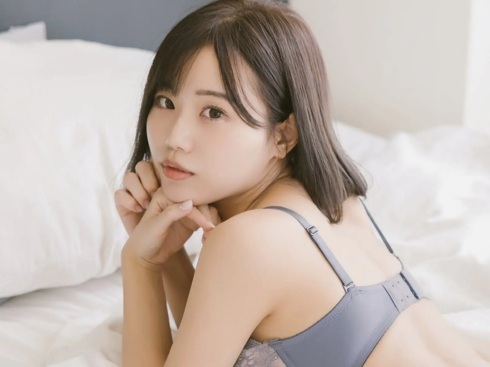 本鄉愛不倫戀風波後確定引退！S1 釋出引退作、經紀人證實結束 AV 生涯！【老司J開車】